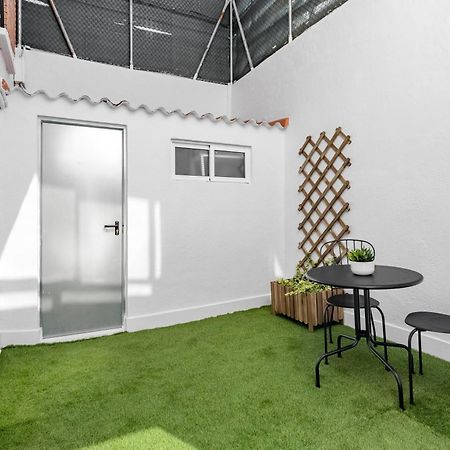 Cozy 2 Bedroom Apartment With Patio Madri Exterior foto
