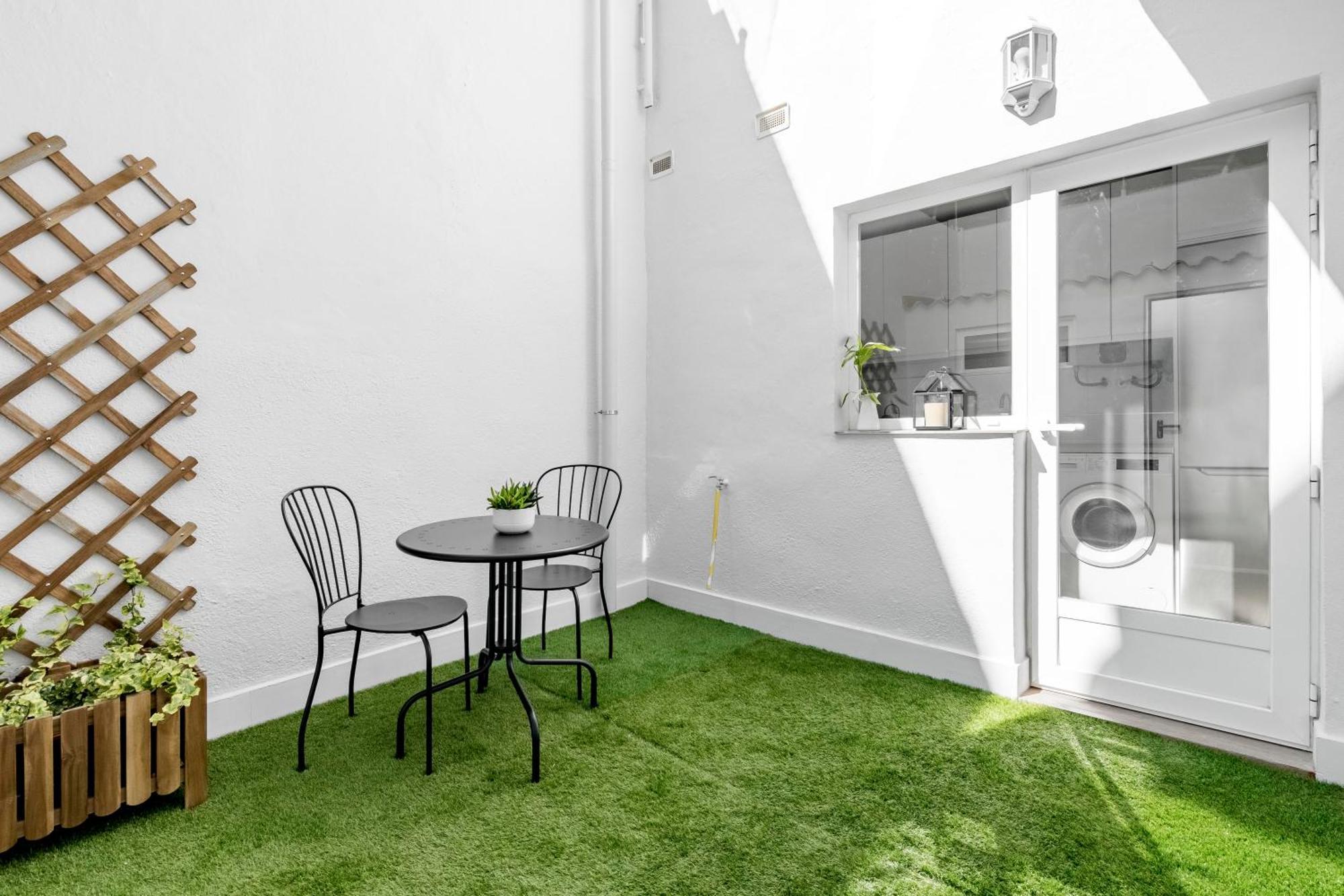 Cozy 2 Bedroom Apartment With Patio Madri Exterior foto